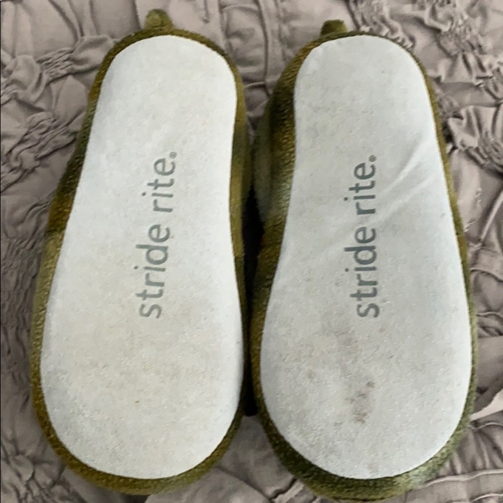 Stride Rite Alligator Slippers - Picture 3 of 5